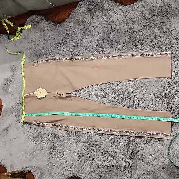 Khaki Leggings Rhinestones Sides Stripe. Size: Various - Picture 5 of 7